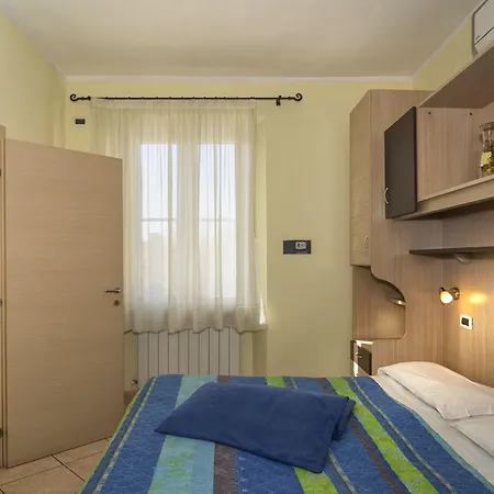 Guest house Elisa 5*